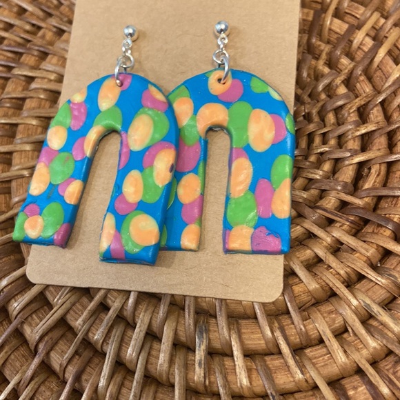 Fun and bright polymer clay handmade earrings - Picture 2 of 3